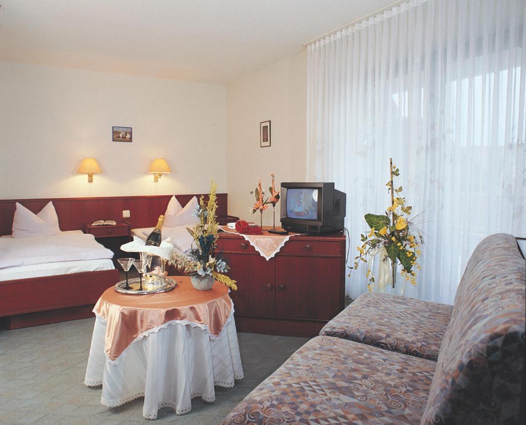 Hotel Zur Schmiede Alsfeld Dış mekan fotoğraf